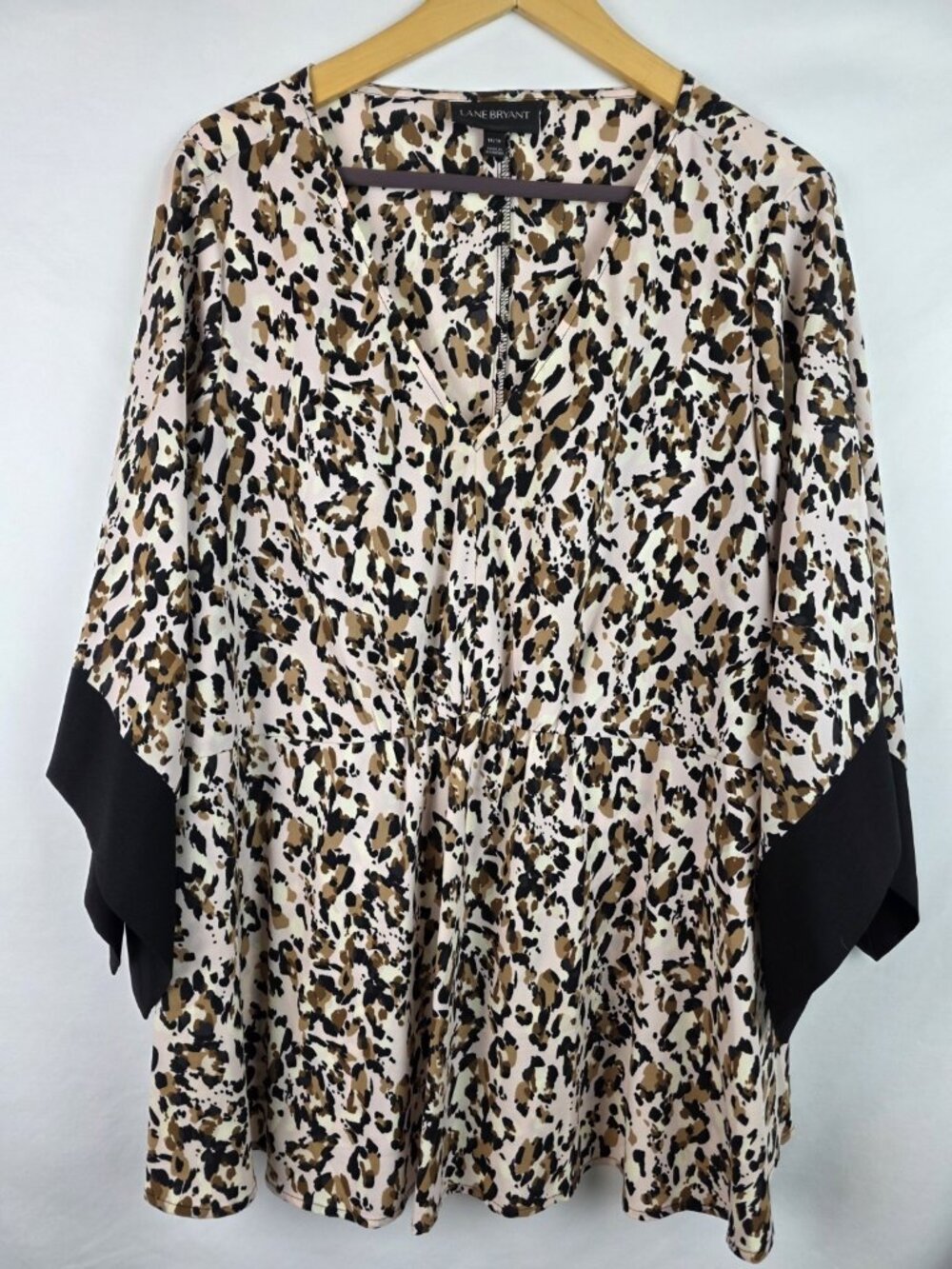 Lane Bryant Women's Top Size 14/16 1X Pink Leopard Print 3/4 Sleeve Shirt Blouse